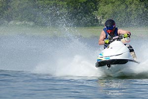 emissions of noise and gaseous from jetski
