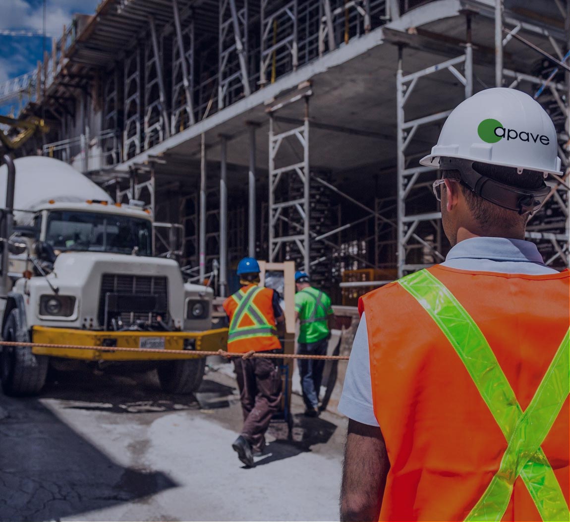 Apave worker in a construction site