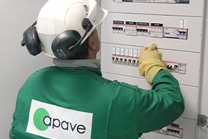 Intervención de comprobación eléctrica de Apave